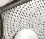 Assiette à pizza perforée de 9 pouces Browne